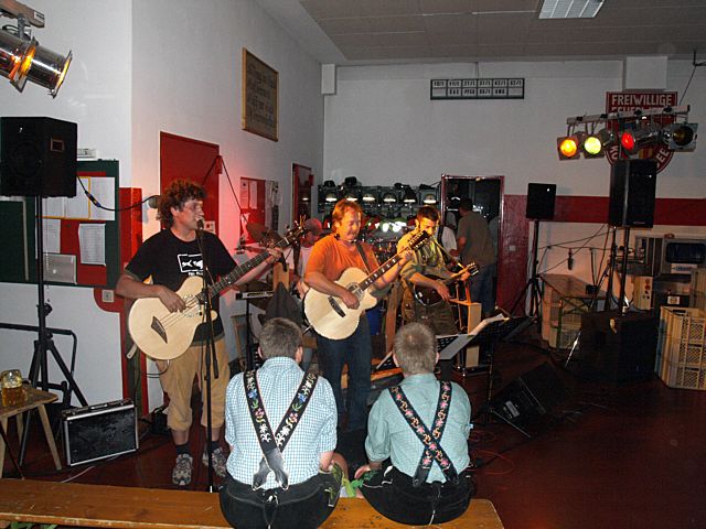 640x480 pixels (71K)