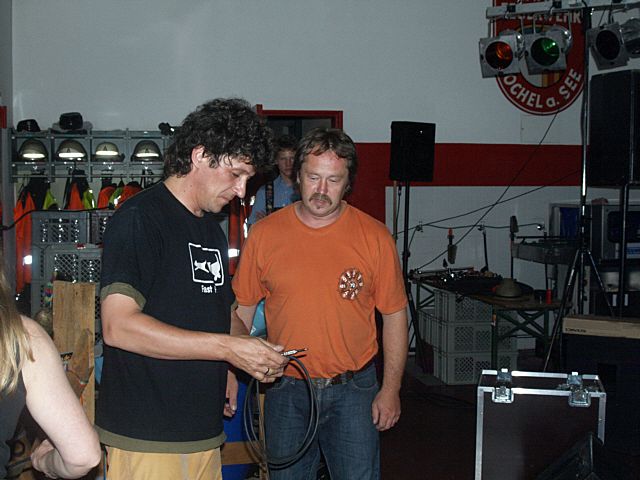 640x480 pixels (57K)