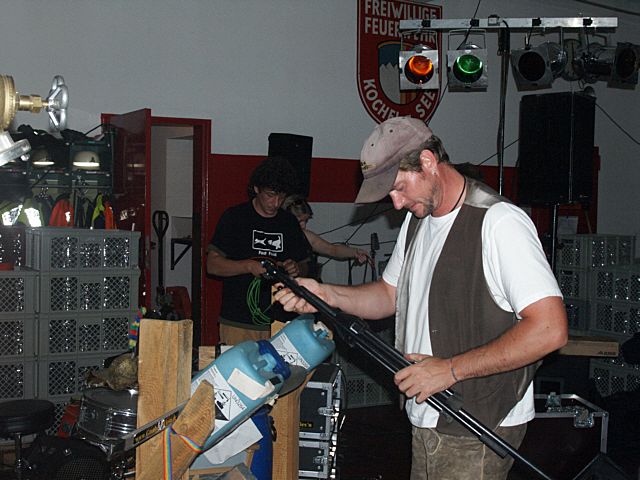 640x480 pixels (66K)