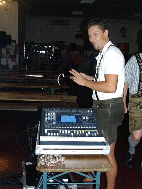 480x640 pixels (67K)