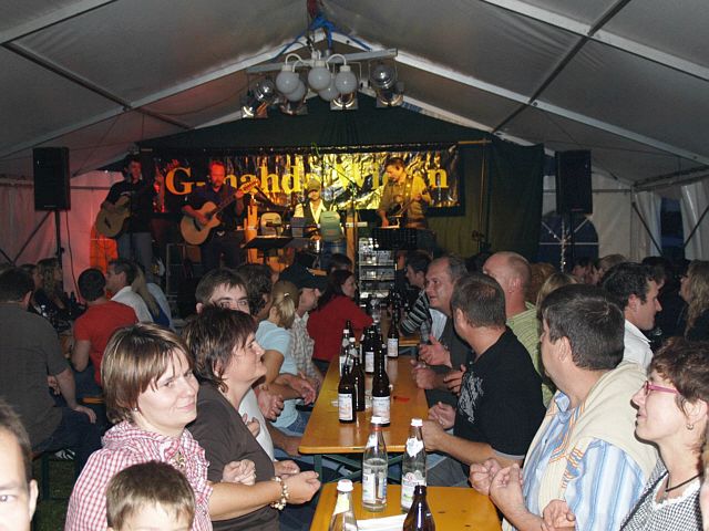 640x480 pixels (225K)