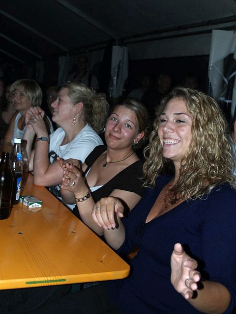 480x640 pixels (146K)