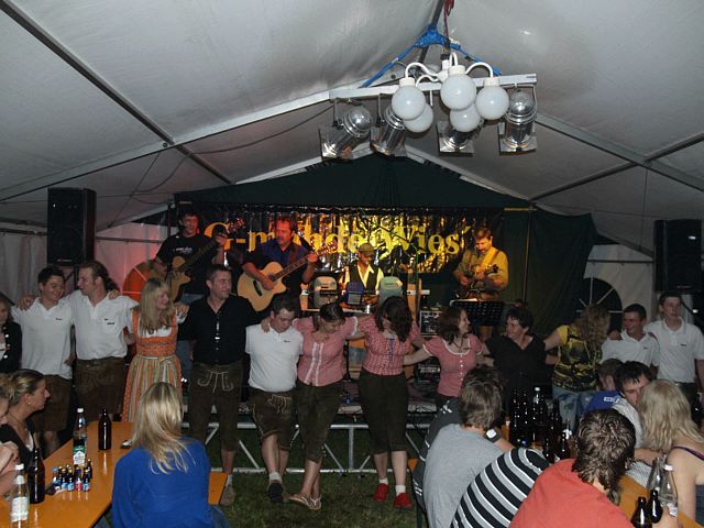 640x480 pixels (197K)