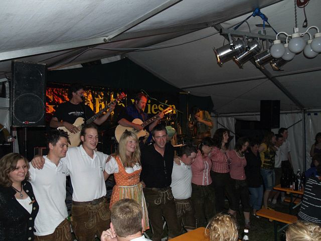 640x480 pixels (175K)