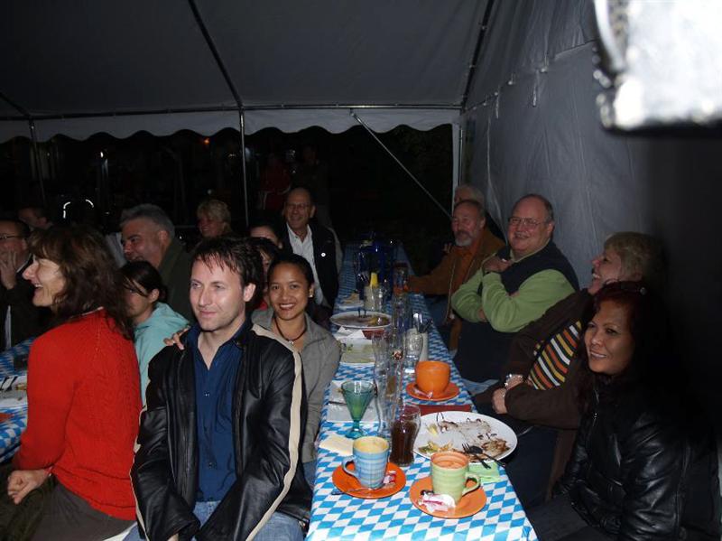 800x599 pixels (60K)