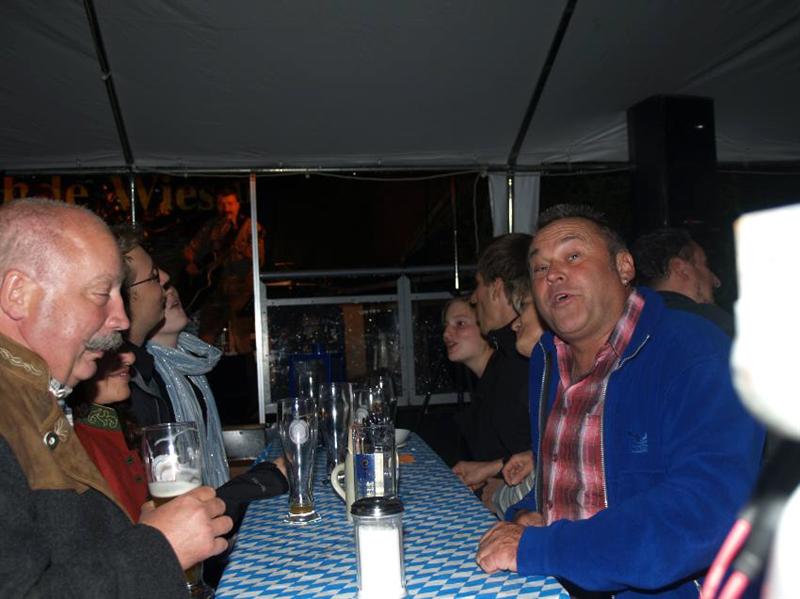 800x599 pixels (56K)