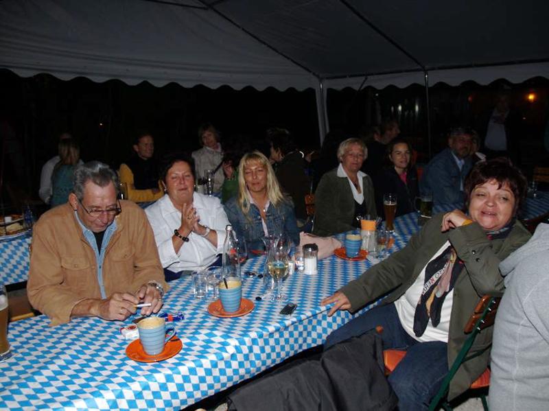 800x599 pixels (70K)