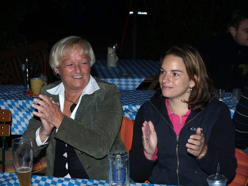 800x599 pixels (56K)