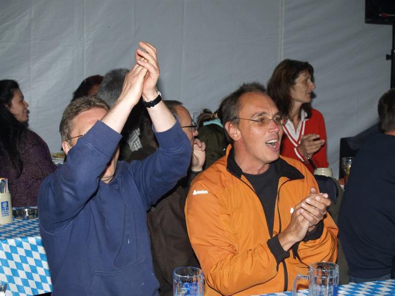 800x599 pixels (58K)