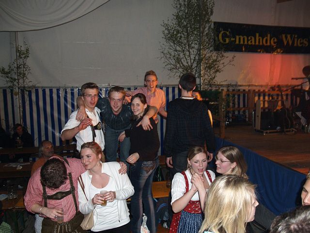 640x480 pixels (195K)