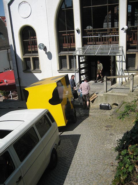 480x640 pixels (230K)