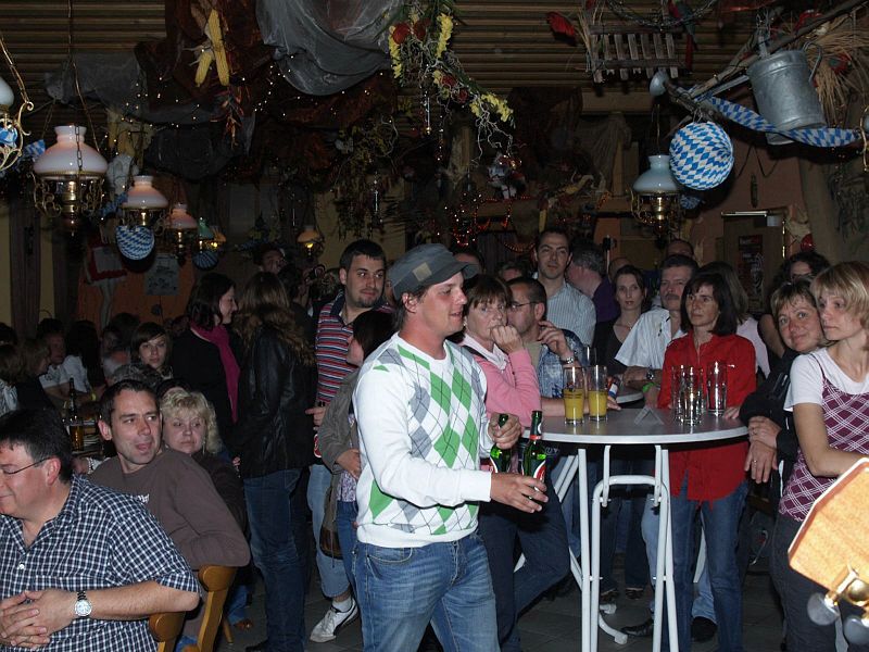 800x600 pixels (111K)