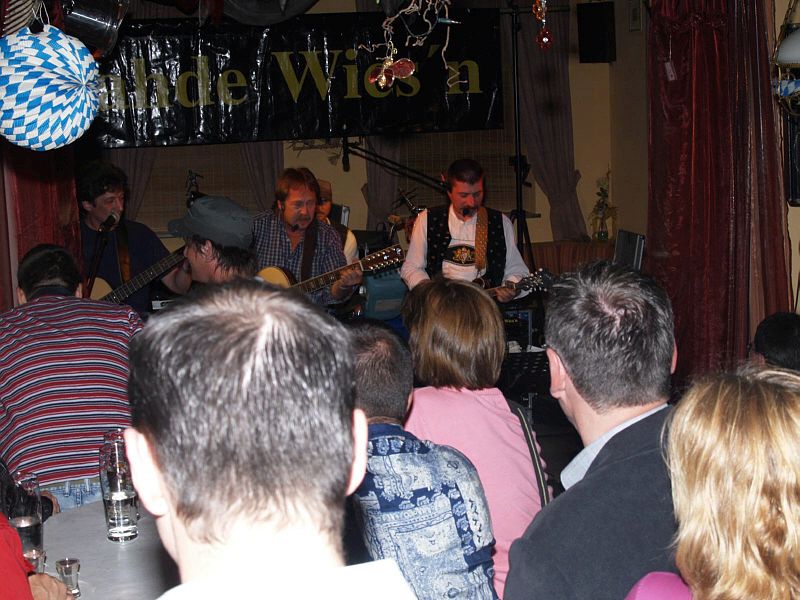 800x600 pixels (102K)