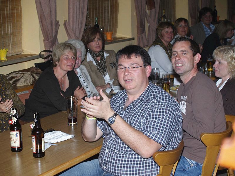 800x600 pixels (103K)