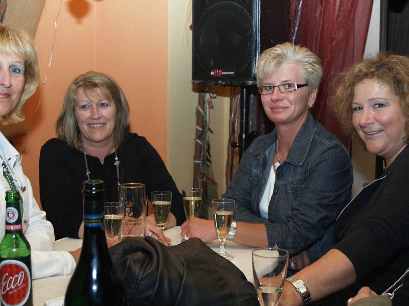 800x600 pixels (78K)