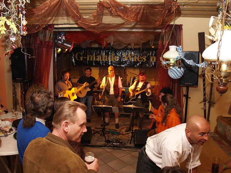 800x600 pixels (112K)