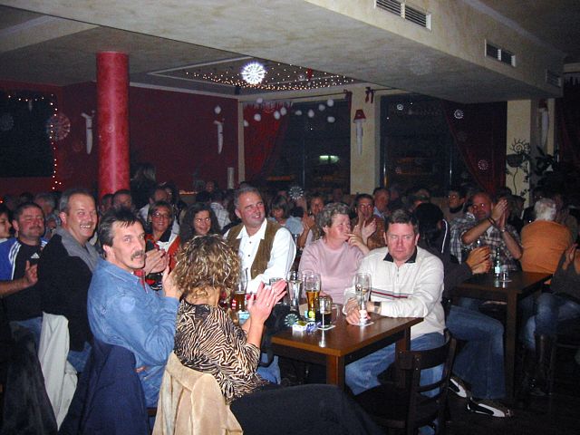 616x455 pixels (62K)