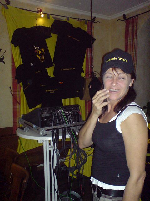 480x640 pixels (254K)