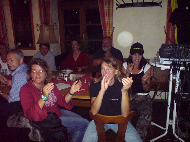 640x480 pixels (319K)