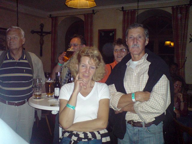 640x480 pixels (260K)