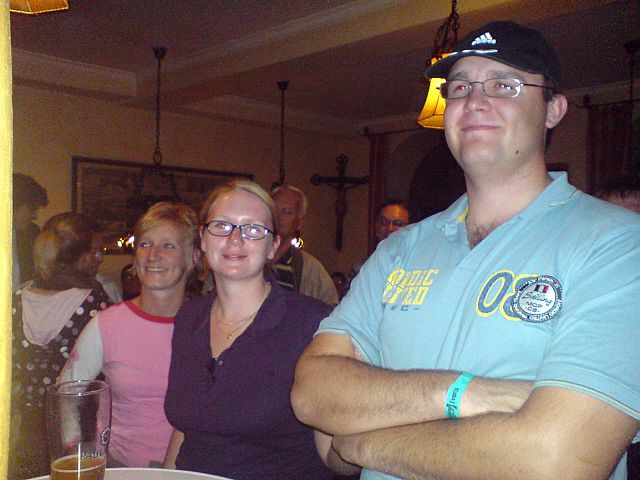 640x480 pixels (329K)