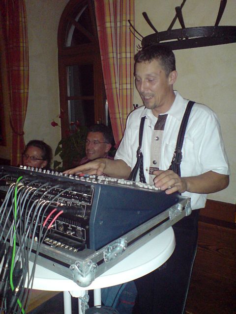 480x640 pixels (268K)