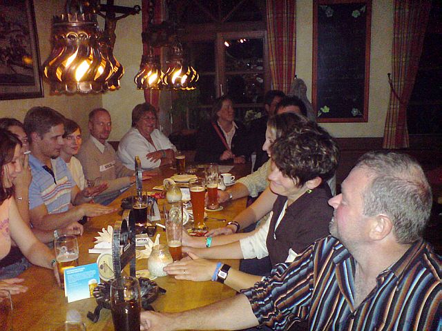 640x480 pixels (390K)