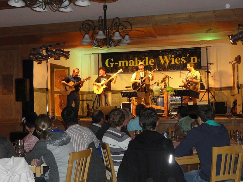 800x600 pixels (307K)