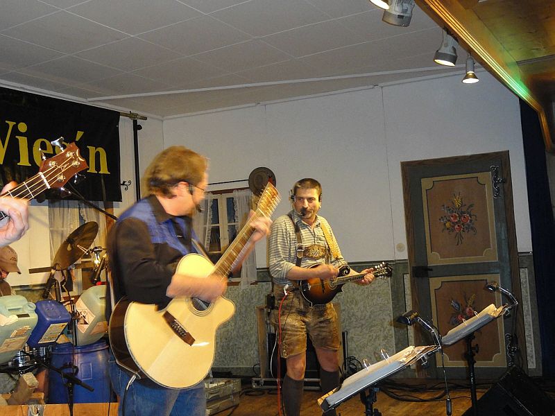 800x600 pixels (313K)