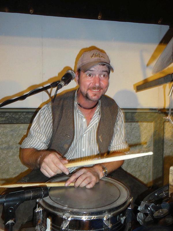 600x800 pixels (241K)