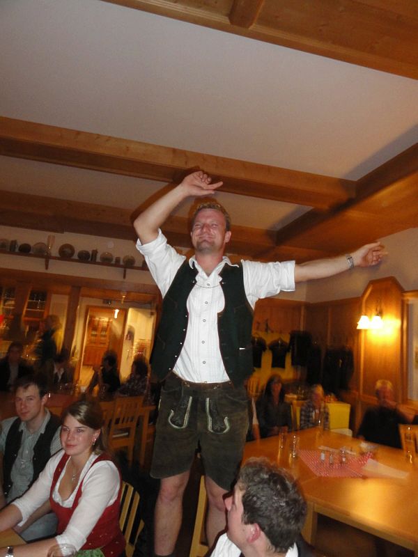 600x800 pixels (218K)