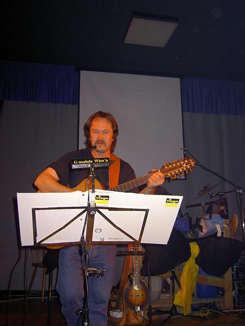 480x640 pixels (34K)