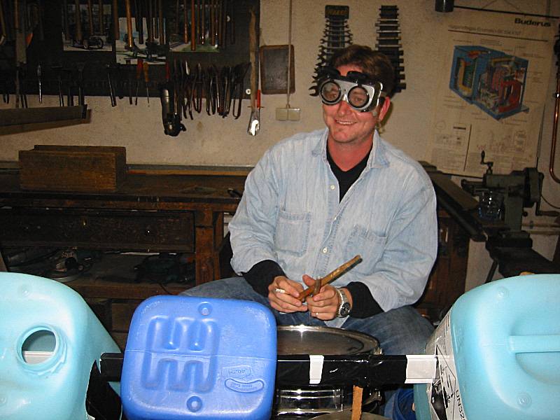 800x600 pixels (68K)