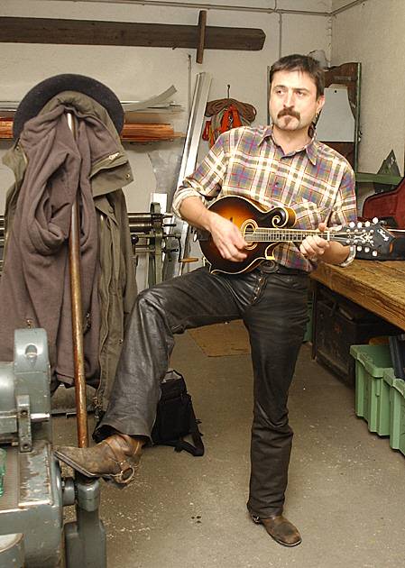 449x630 pixels (54K)