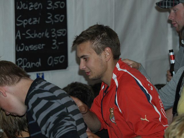 640x480 pixels (131K)