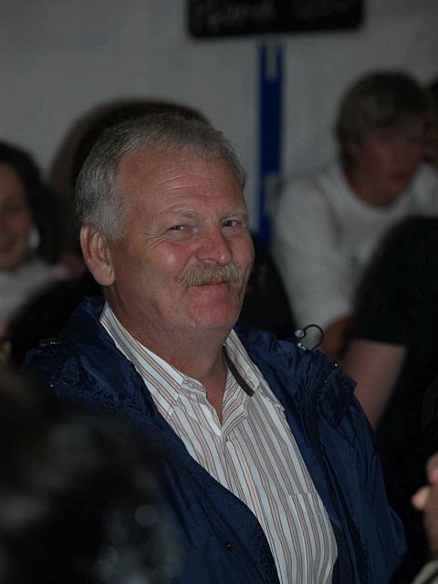 480x640 pixels (106K)