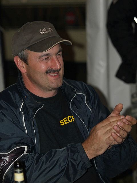 480x640 pixels (119K)