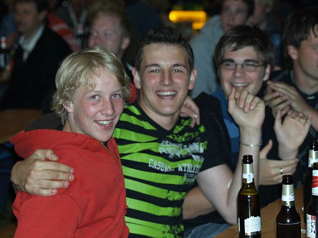 640x480 pixels (156K)