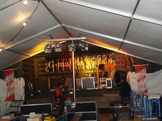 640x480 pixels (220K)