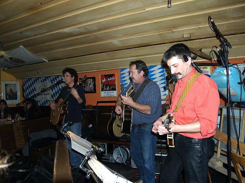 800x599 pixels (90K)