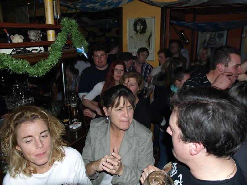 800x599 pixels (72K)