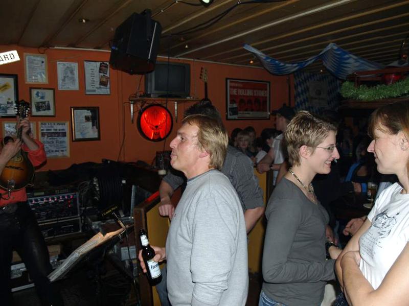 800x599 pixels (62K)