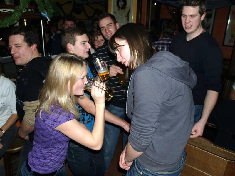 800x599 pixels (64K)