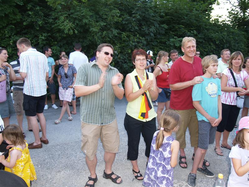 800x600 pixels (110K)