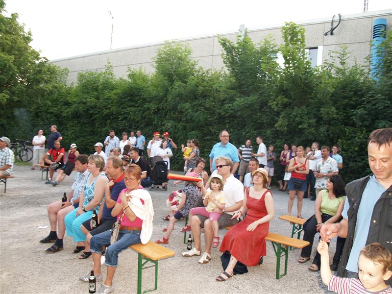 800x600 pixels (109K)