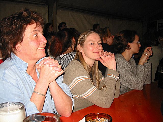 640x480 pixels (246K)