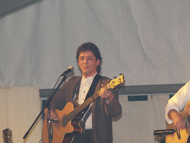 640x480 pixels (33K)