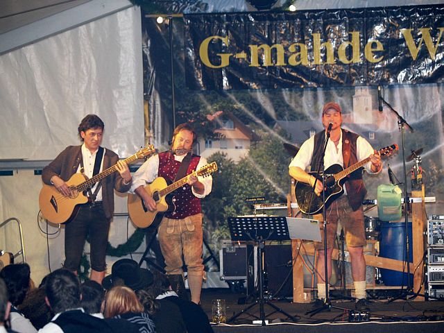 640x480 pixels (82K)