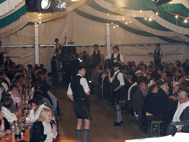 640x480 pixels (64K)