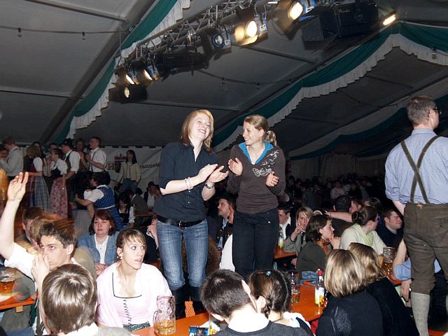 640x480 pixels (69K)